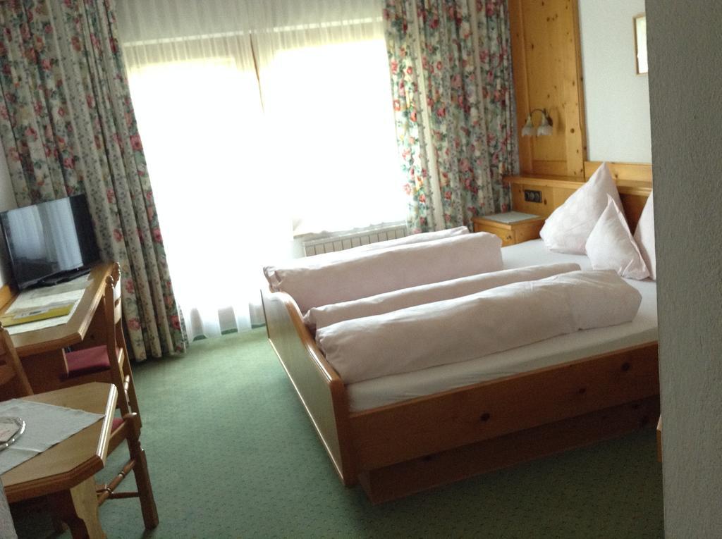 Hotel Garni Almhof سيفيلد ان تيرول المظهر الخارجي الصورة